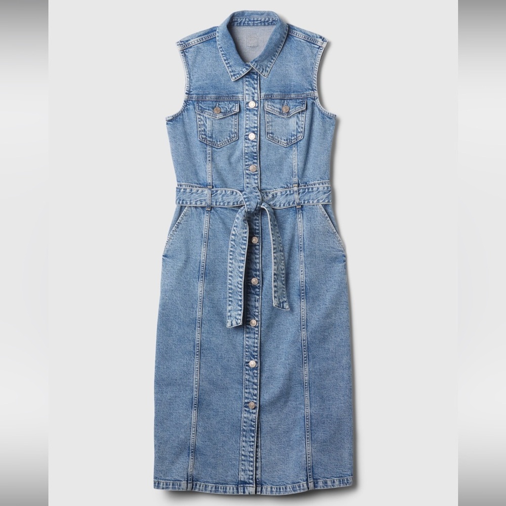 NWT; Denim Midi Dress; light wash; size 6